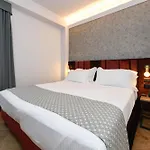 Palazzo Santo Spirito 4*