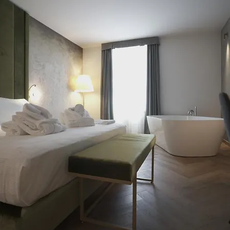 Palazzo Santo Spirito 4* ברגמו